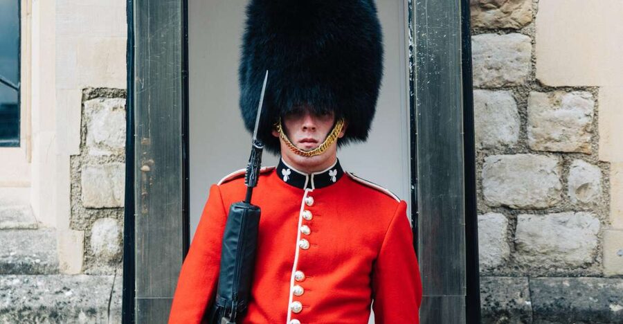 London: Tour with Private Guide - Walking through London’s center at an easy pace