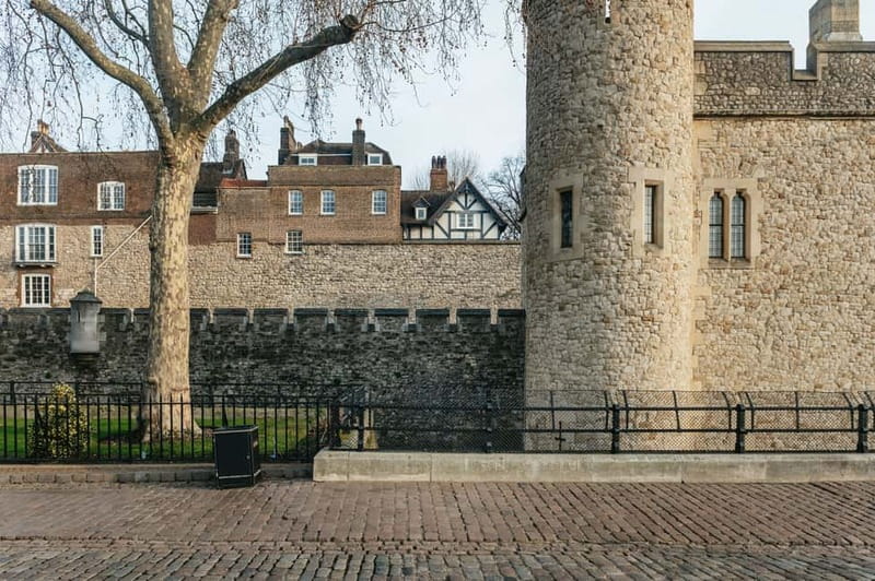 London: Tower of London Entry & Beefeater Private Audience - Who will enjoy this experience most?