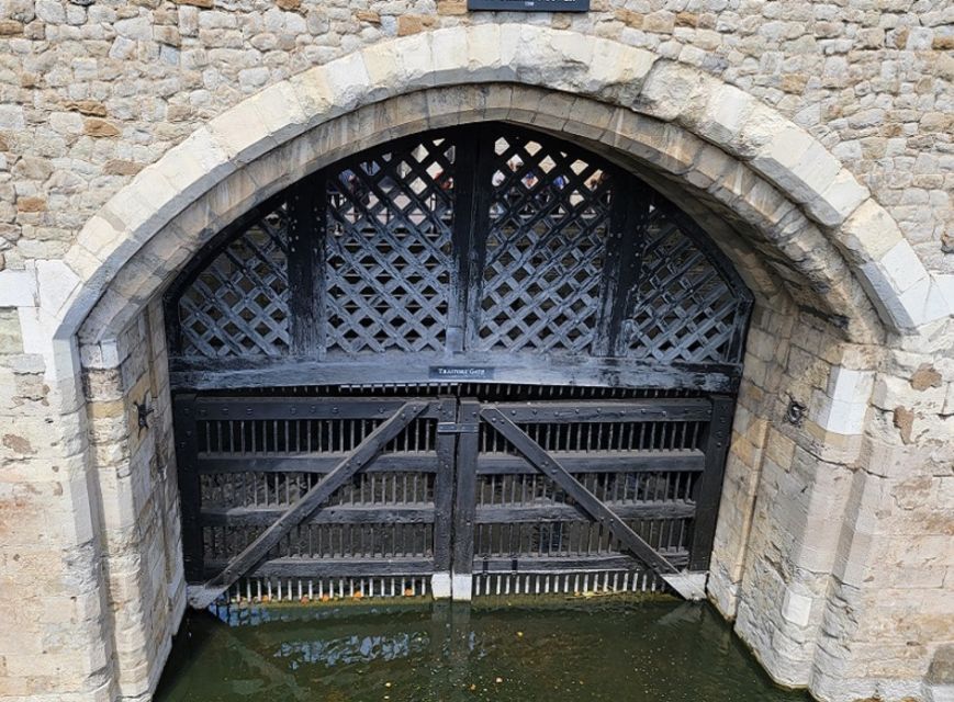 London: Tower of London Guided Tour with Boat Ride - Key points to know before booking