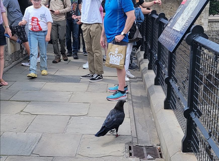London: Tower of London Guided Tour with Boat Ride - Why a guided Tower visit helps