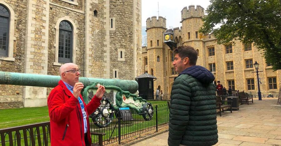 London: Tower of London Guided Tour with Boat Ride - White Tower, prison stories, and free time