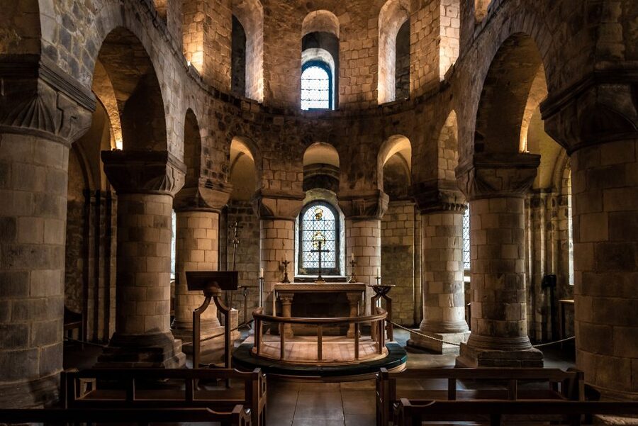 London: Tower of London Guided Tour with Crown Jewels Option - Tower Bridge and its glass floor
