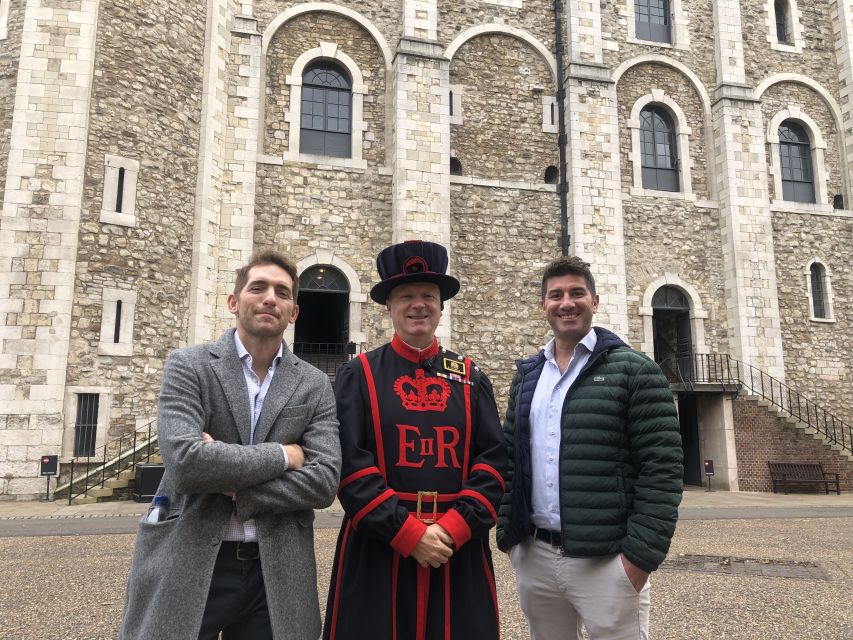 London: Tower of London Tour with Crown Jewels & Beefeaters - Ravens, royal executions, and Traitors Gate