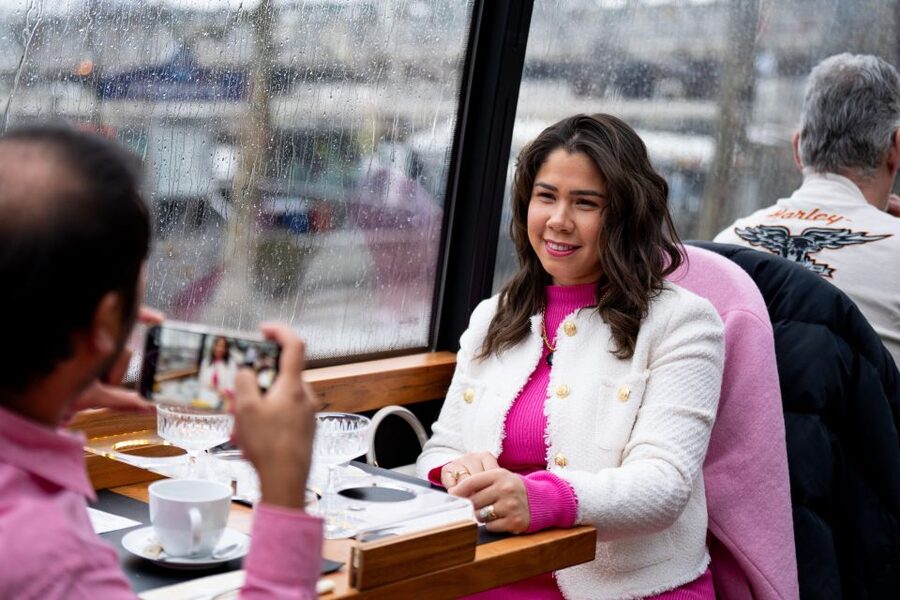 London: Traditional Afternoon Tea Tour in a Luxury Coach - What the Bustronome concept gets right