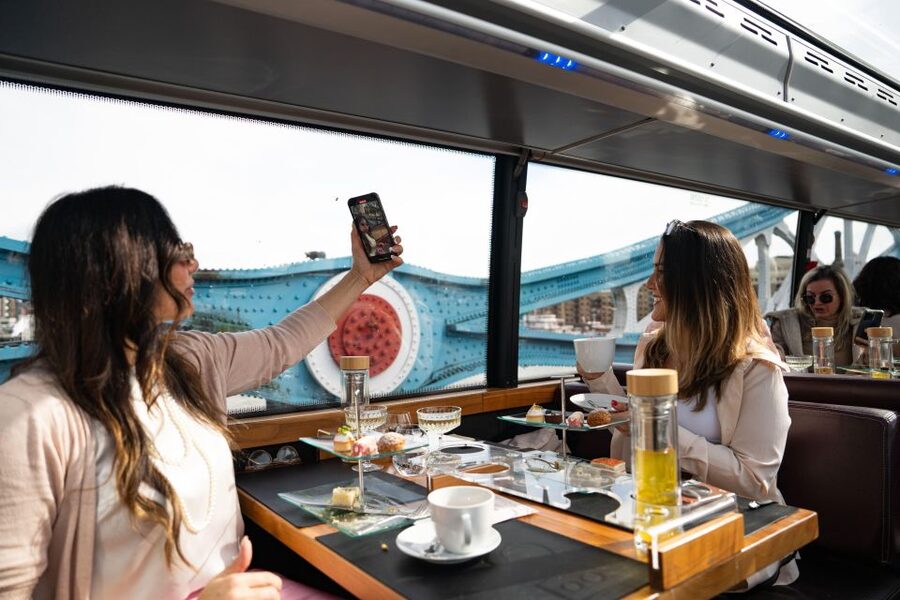 London: Traditional Afternoon Tea Tour in a Luxury Coach - Meeting at Victoria Embankment