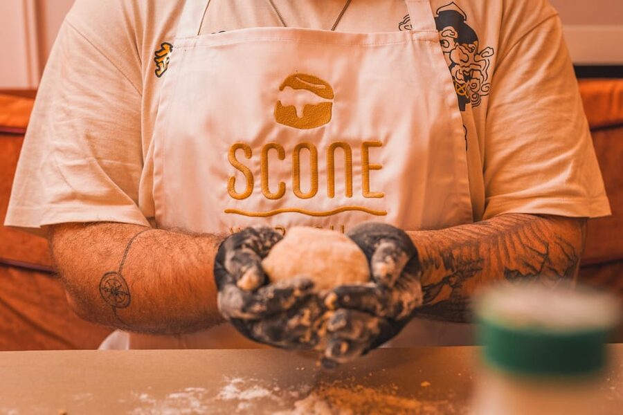 London: Traditional English Scone Making and Tea Workshop - What happens during the 60-minute class