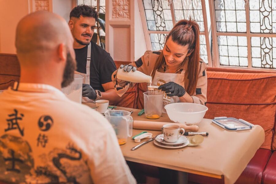 London: Traditional English Scone Making and Tea Workshop - Why the central London setting works