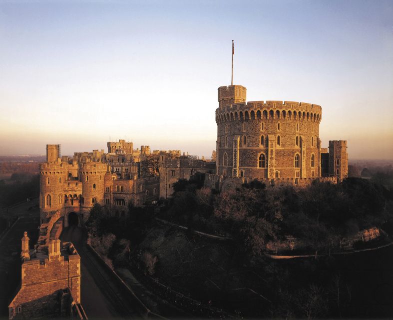 London: Transfer to Southampton with Windsor Castle Visit - Key details that shape the day