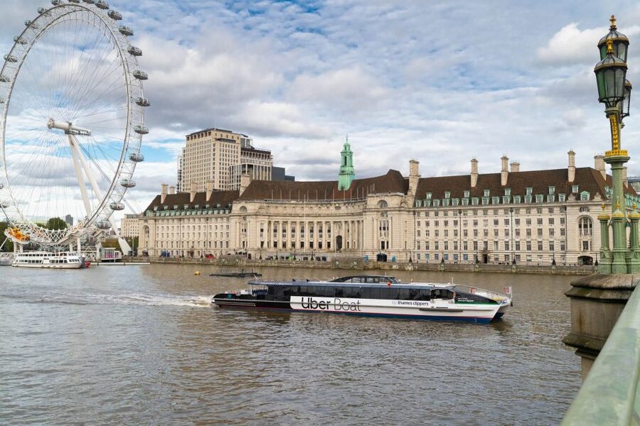 London: Uber Boat 1-Day Hop-On Hop-Off and Cable Car Tickets - Boarding at Westminster and seeing central London by water
