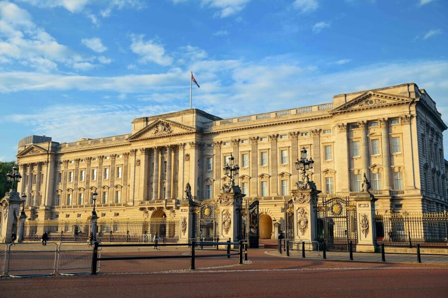 London: Vintage Bus Tour and London Eye Ticket - Westminster, Big Ben, and the heart of government