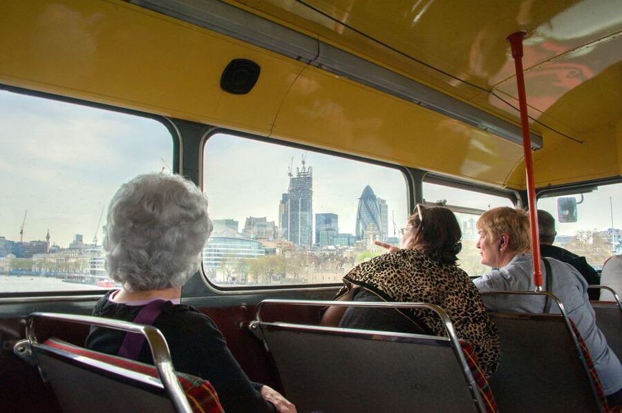 London: Vintage Bus Tour and London Eye Ticket - Buckingham Palace and the Changing of the Guard