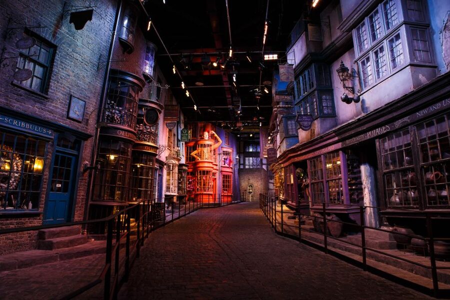 London: Warner Bros. Studio Tour and River Thames Cruise - Key points before you book