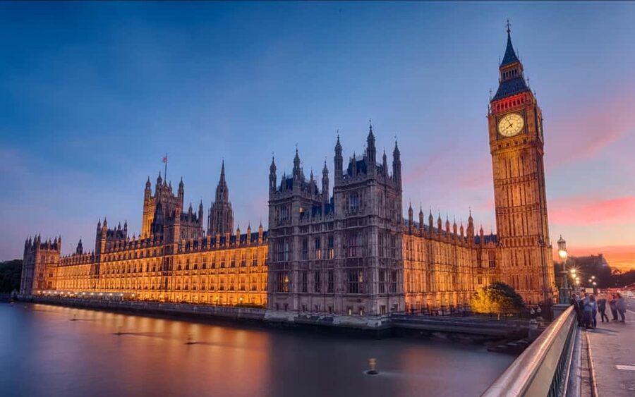 London: Westminster Abbey & Optional Parliament Tour - Why Westminster Abbey works best with a guide