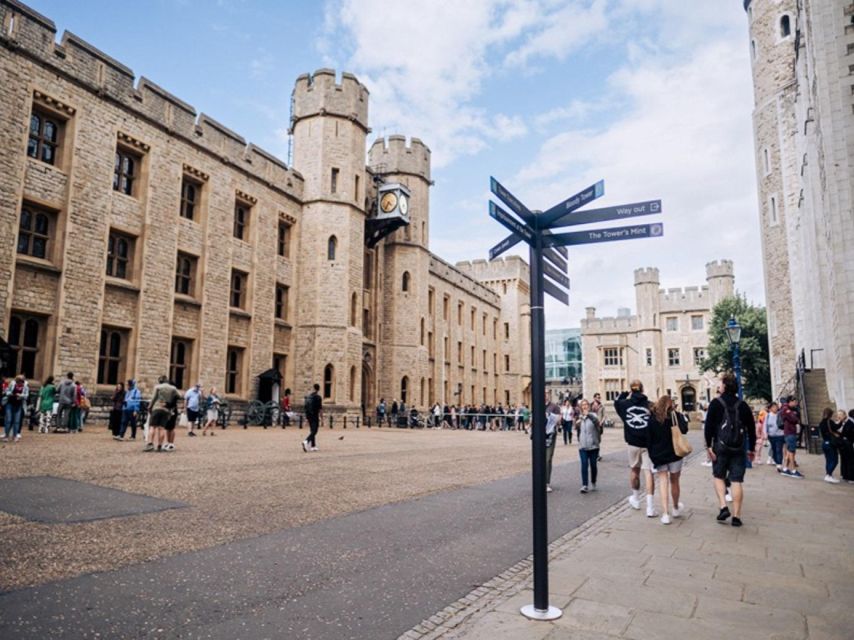 London: Westminster Abbey, Tower of London and Boat Tour - Westminster Abbey is the right place to begin