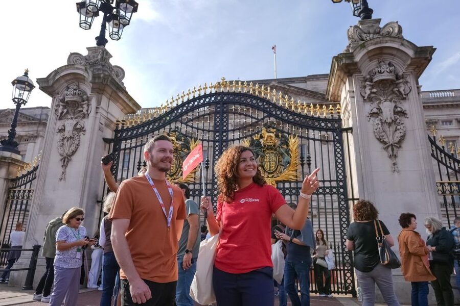 London: Westminster Abbey, Tower of London and Boat Tour - The Tower of London packs centuries into one hour