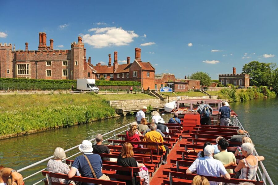 London: Westminster to Hampton Court River Thames Cruise - Commentary that keeps the ride lively