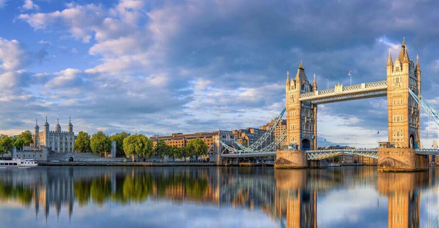 London: Westminster to Tower Bridge River Thames Cruise - Festival Pier and Bankside’s cultural landmarks