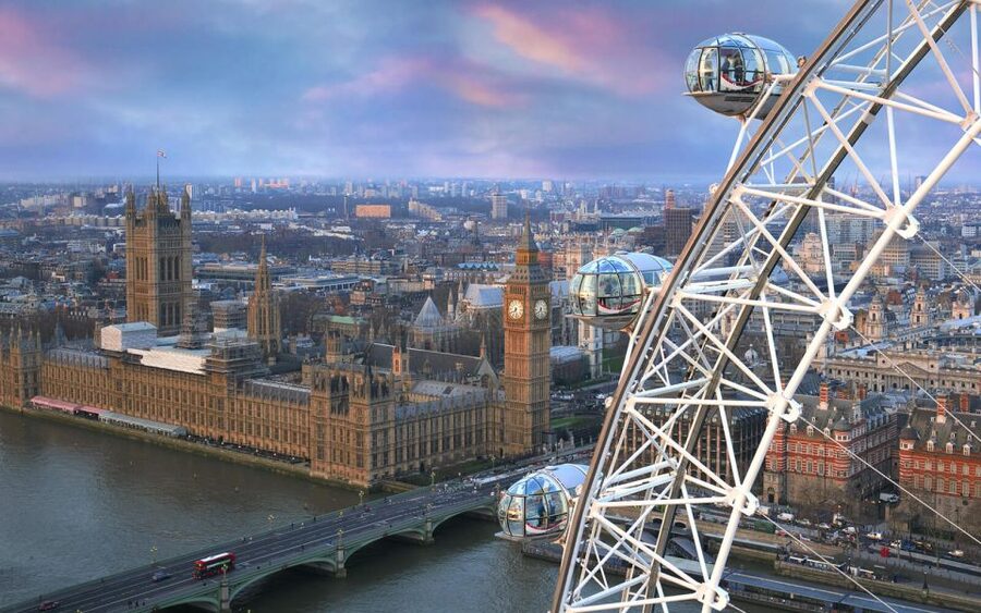 London: Westminster Tour and Churchill War Rooms Visit - Starting at The Ritz and Green Park