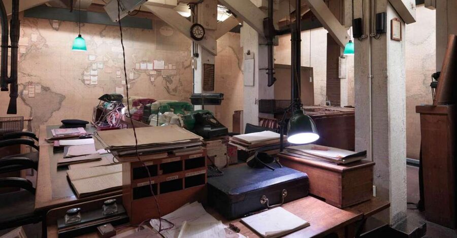 London: Westminster Tour and Churchill War Rooms Visit - Entering Churchill’s underground War Rooms