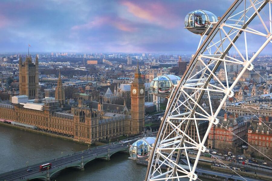 London: Westminster Tour, River Cruise, and Tower of London - The Thames cruise from Westminster to Tower Pier