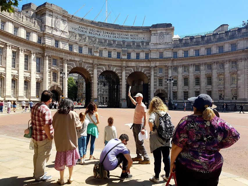 London: Westminster Tour, Tower of London & Tower Bridge - Buckingham Palace and the royal setting