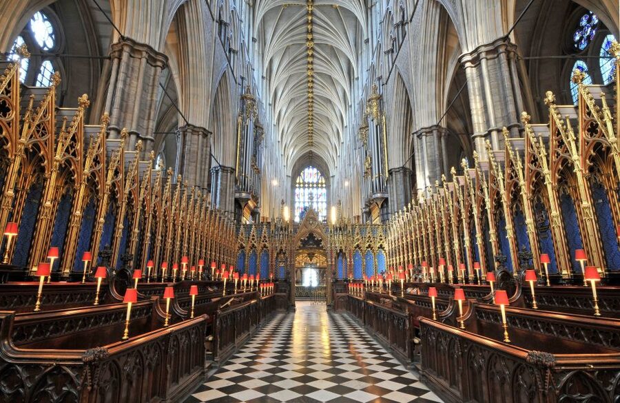 London: Westminster Walking Tour & Westminster Abbey Visit - Two hours inside Westminster Abbey