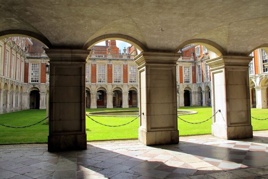 London: Windsor Castle & Henry VIII's Hampton Court Palace - Key points to know before booking