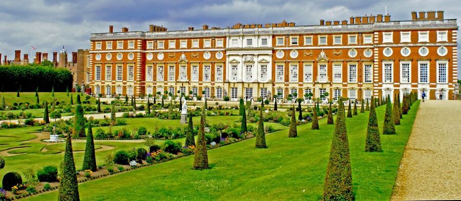 London: Windsor Castle & Henry VIII's Hampton Court Palace - What the $120 price really buys