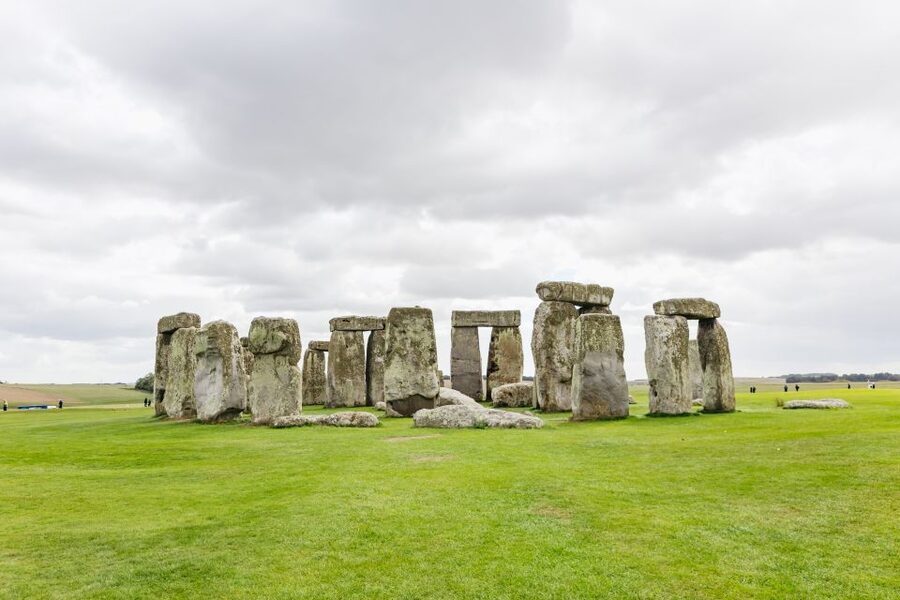 London: Windsor Castle, Stonehenge & Bath Full-Day Tour - The coach rides and the people leading the day