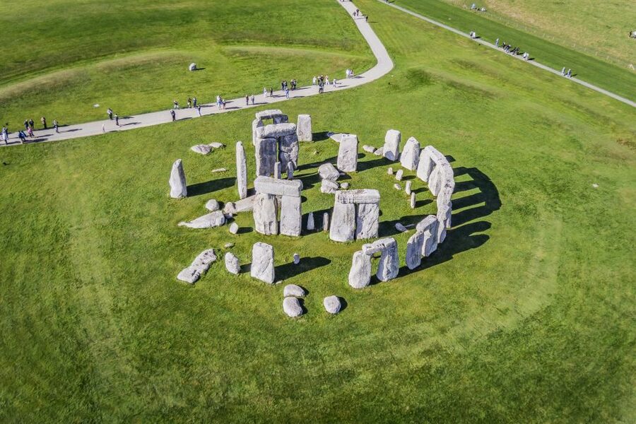 London: Windsor, Stonehenge, Bath, and Roman Baths Day Trip - The day in five useful facts