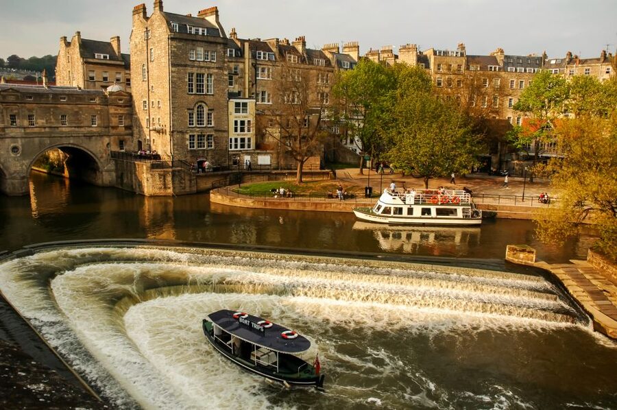 London: Windsor, Stonehenge, Bath, and Roman Baths Day Trip - Who should book this day trip?