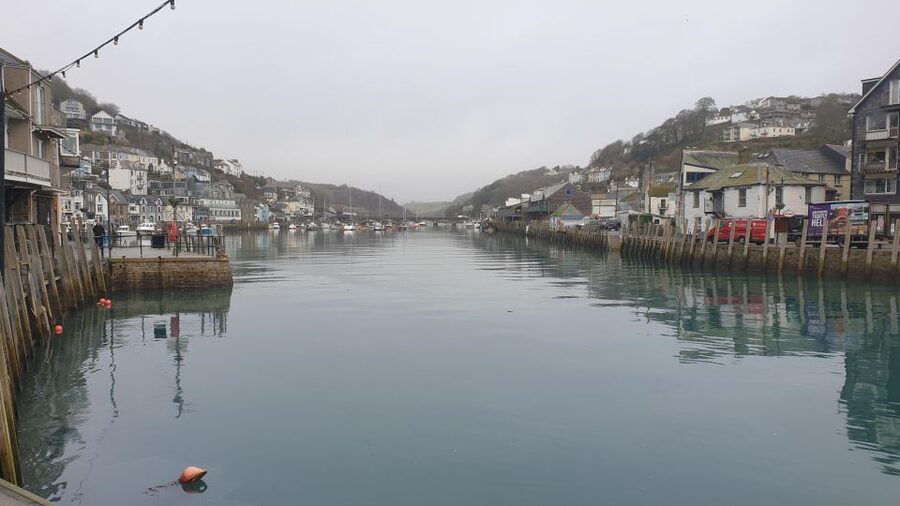 Looe: Beyond Paradise TV Locations Tour - Shops, restaurants, and the working fish market