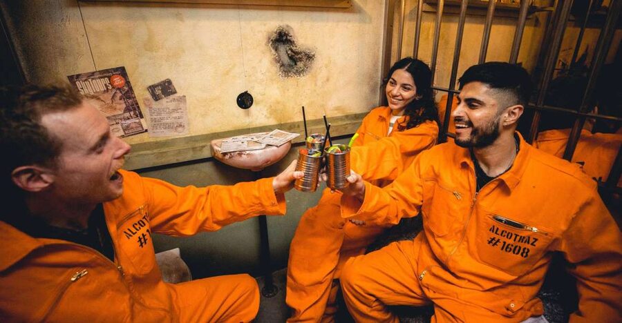 Manchester: Alcotraz Immersive Cocktail Experience Ticket - Smuggling liquor past the Warden