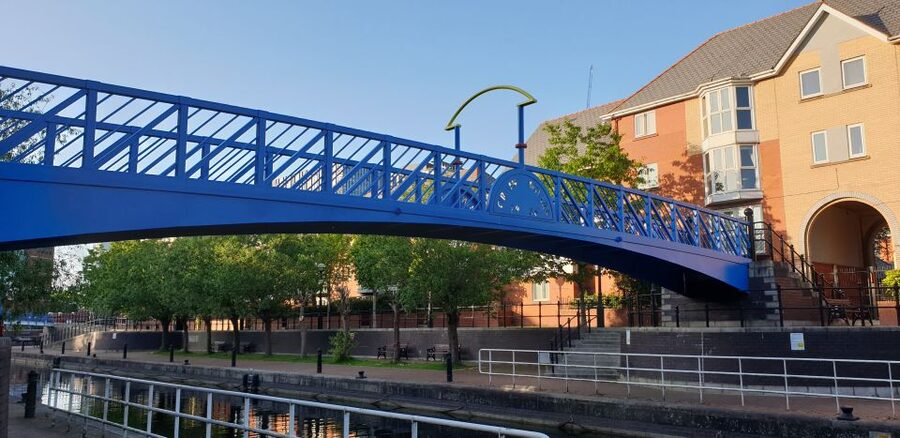 Manchester: Media City & The Quays Guided Walking Tour - Following the Manchester Ship Canal