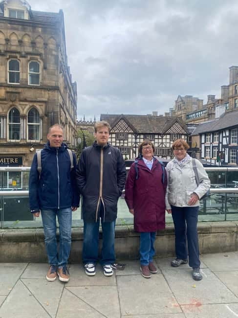 Manchester: Morning or Afternoon City Walking Tour - Street art and the Northern Quarter