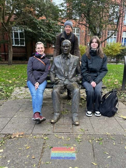 Manchester: Morning or Afternoon City Walking Tour - Meeting outside Manchester Central Library
