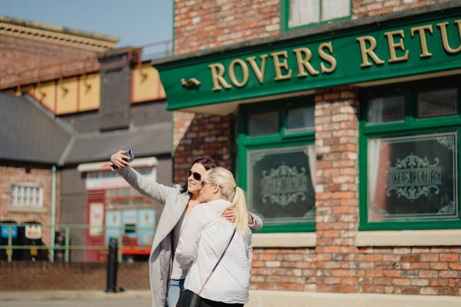 Manchester: The Coronation Street Experience - The guides are a major part of the value