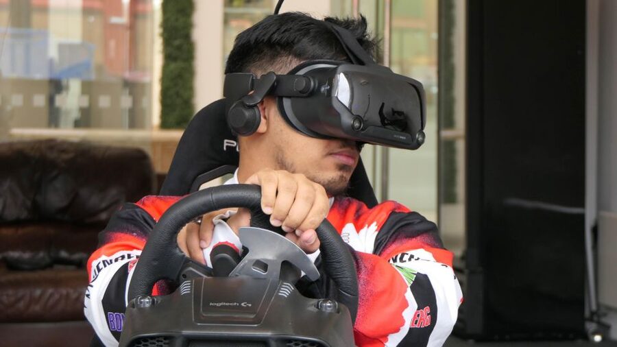 MATRIX VR - Virtual Reality Gaming Experience Session - 1hr - Arriving at the Custard Factory in Digbeth