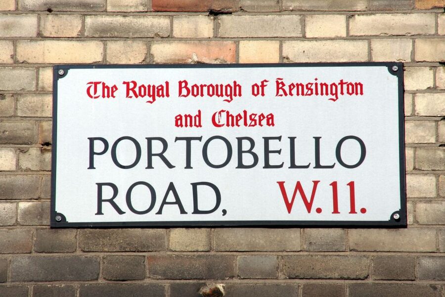 Notting Hill Walking Tour - The blue door, bookshop, and movie locations