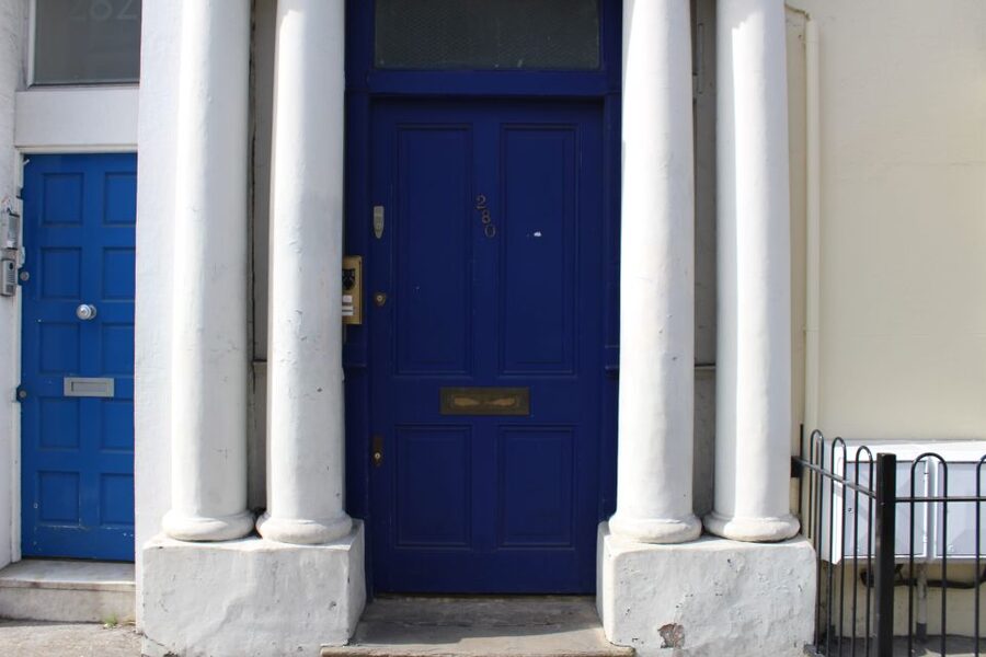 Notting Hill Walking Tour - The guides make the biggest difference