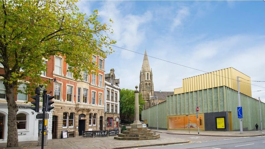 Nottingham: City Walking Tour & Exploration Game - Who gets the most from this Nottingham quest