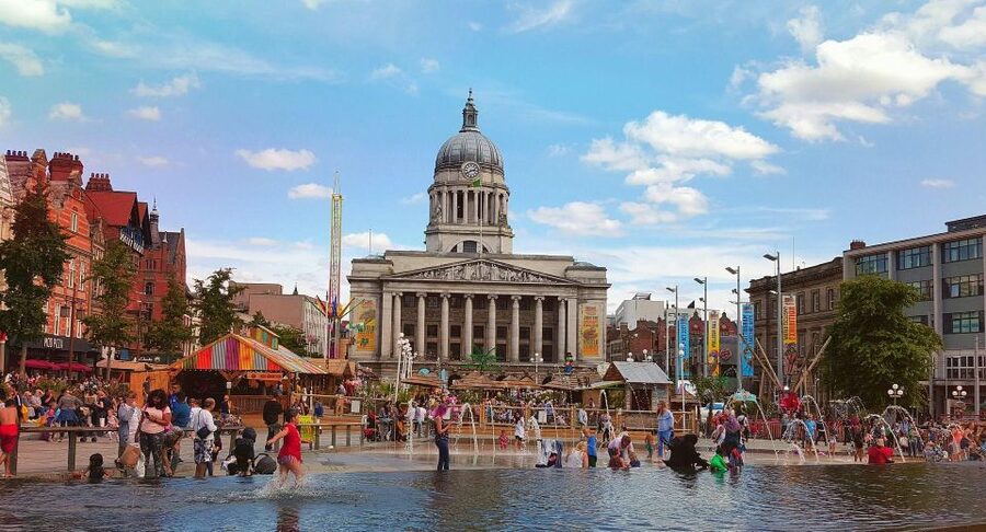 Nottingham Private Guided Walking Tour - Iconic buildings and memorials across nearly 2,000 years