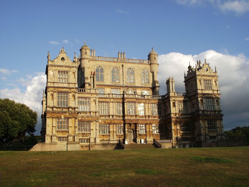 Nottingham Private Guided Walking Tour - Robin Hood, rebellion, and Nottingham’s public image