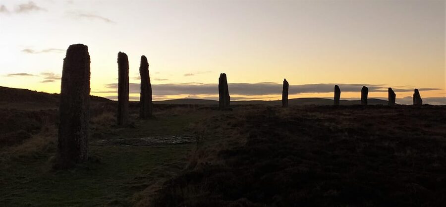 Orkney Day Trip: Meets the Scrabster - Stromness Ferry - Scapa Flow and Unstan Tomb