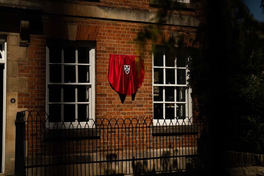 Oxford: Alumni-Led Walking Tour w/New College Entry Option - What you get from the New College option