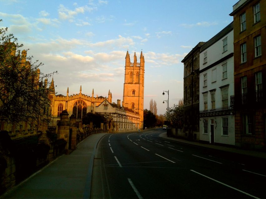 Oxford: C.S. Lewis & J.R.R. Tolkien Guided Walking Tour - Why the Inklings stories work best with a guide