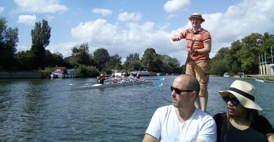 Oxford: Chauffeured Punting River with Optional Walking Tour - Starting at 15 Broad Street in central Oxford