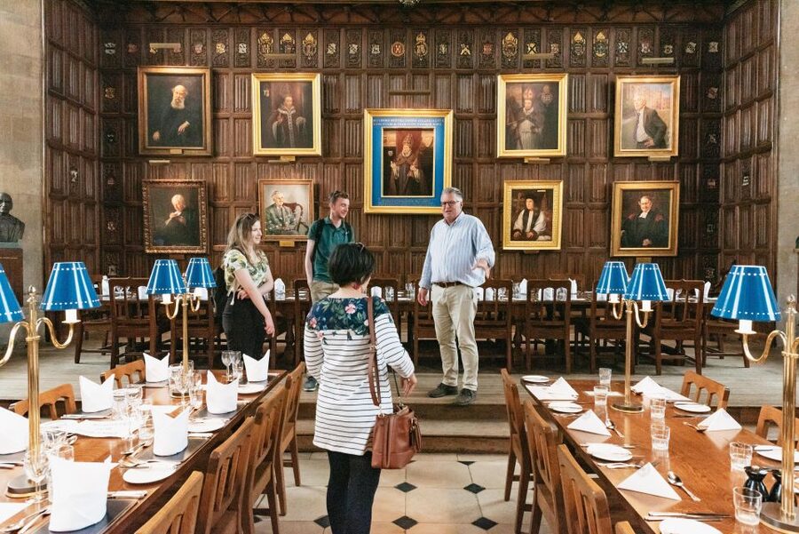 Oxford: City and University Tour, including college entry - What the guides add to the experience