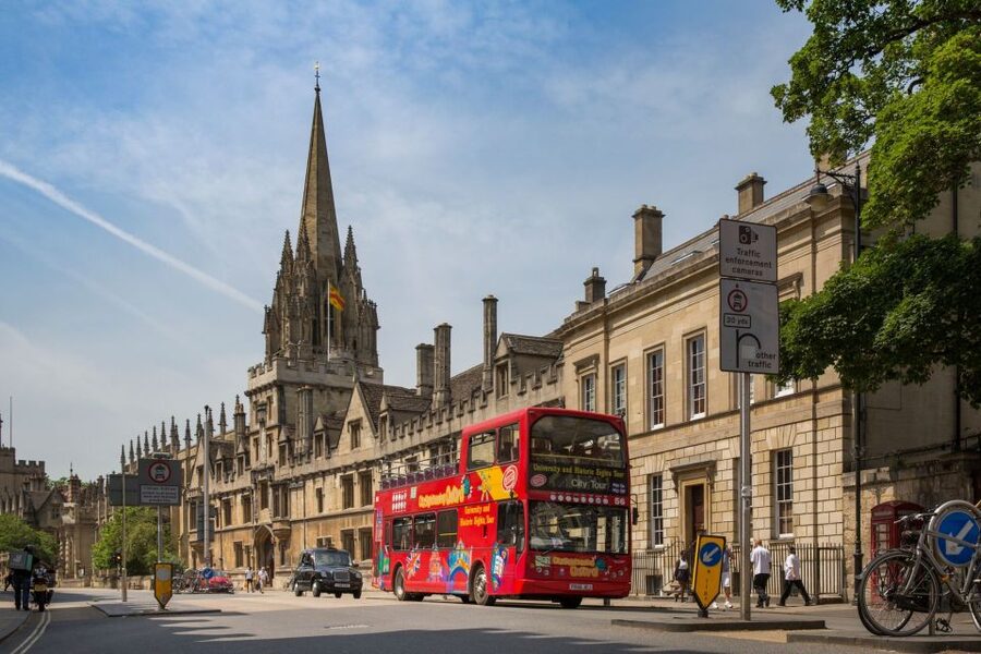 Oxford: City Sightseeing Hop-On Hop-Off Bus Tour - Christ Church and Oxford’s central landmarks