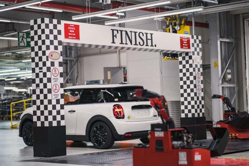 Oxford: MINI Factory Tour – Go Behind the Scenes - The electric MINI and the next phase of production